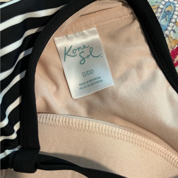 Kona Sol D/DD black and white back tie swim top - Picture 3 of 3